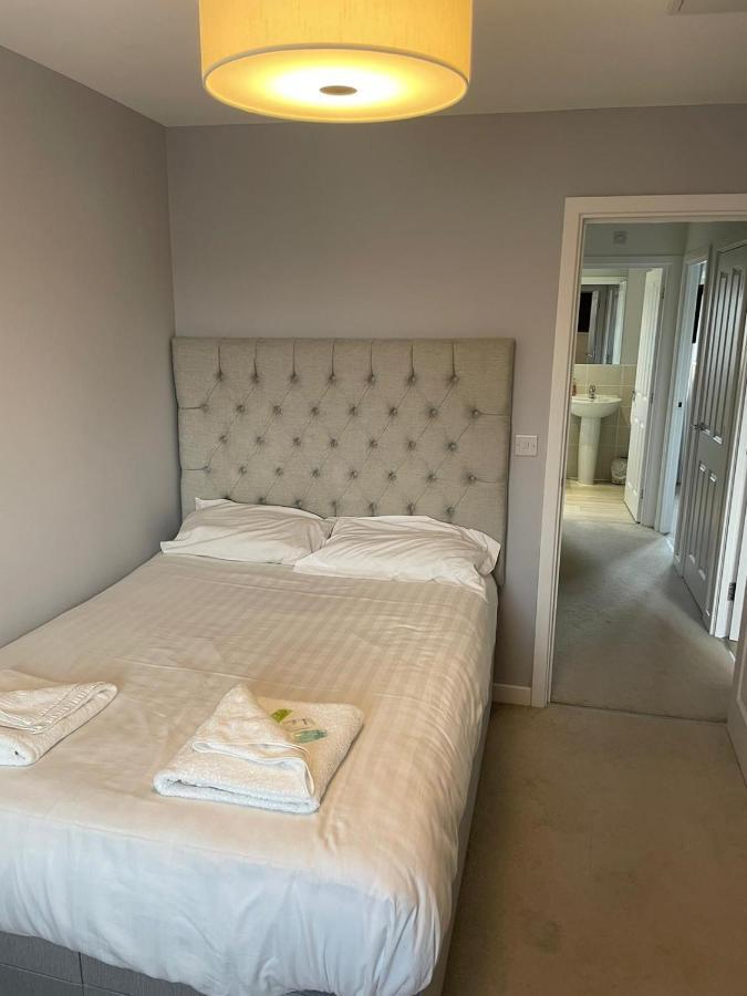 The Townhouse @Thorpe Road Villa ปีเตอร์โบโรห์ ภายนอก รูปภาพ